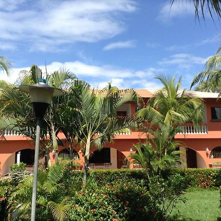 Apartotel Flamboyant Jaco Luaran gambar