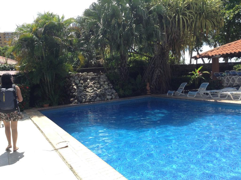Apartotel Flamboyant Jaco Luaran gambar