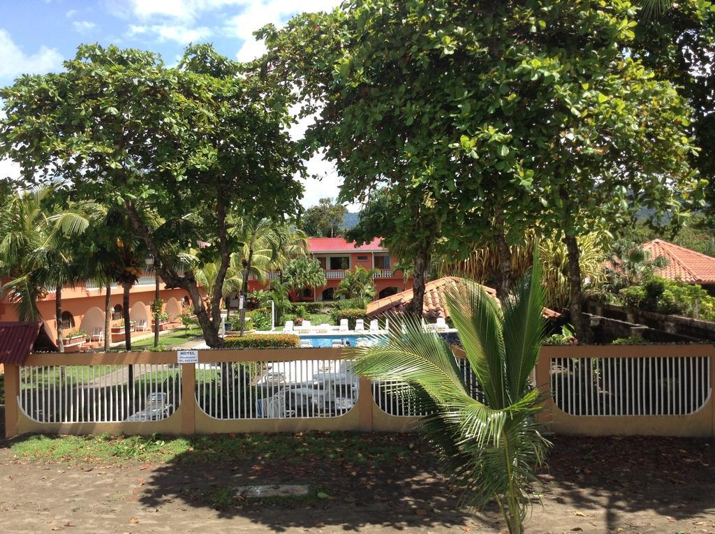 Apartotel Flamboyant Jaco Luaran gambar