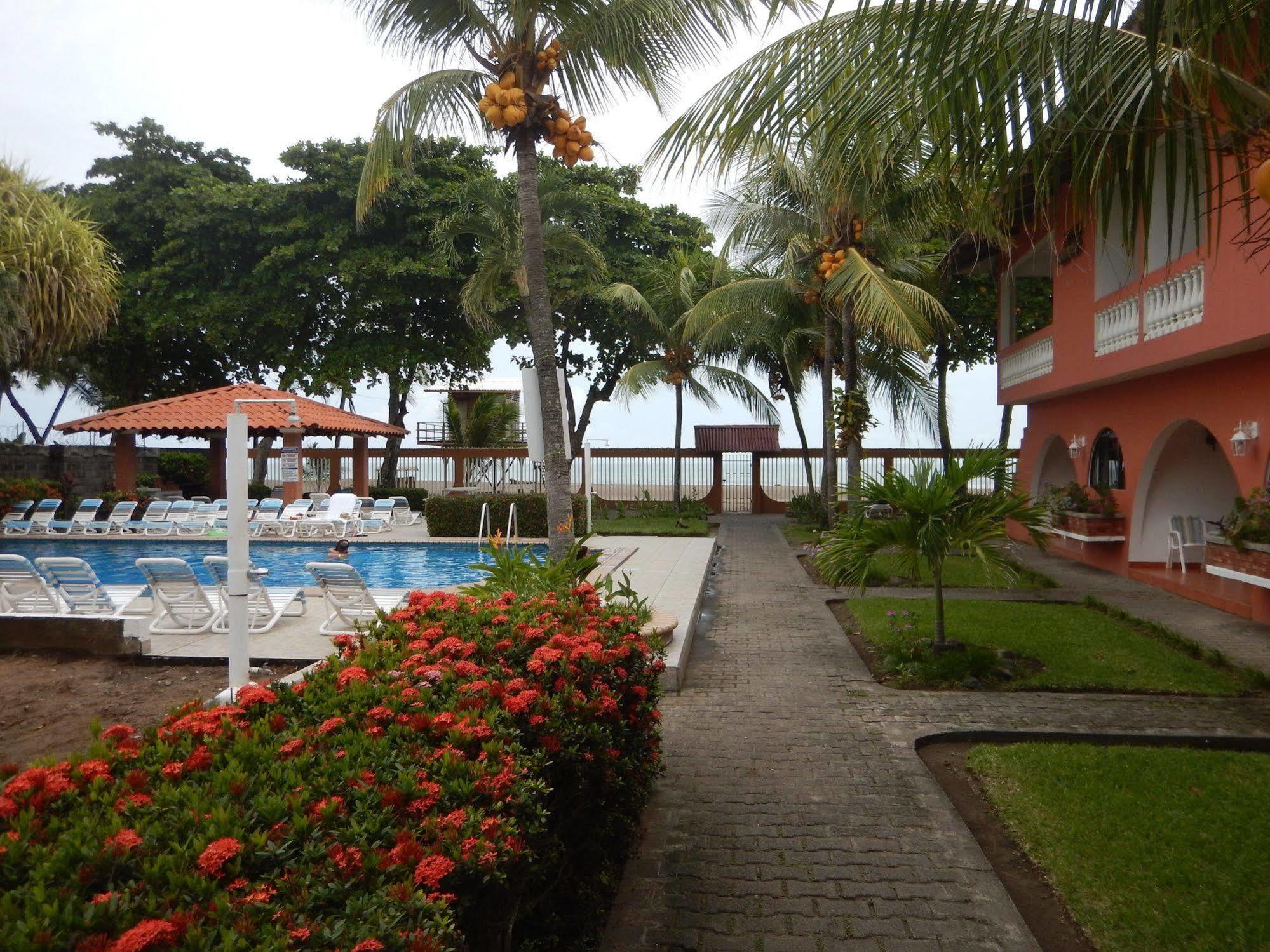 Apartotel Flamboyant Jaco Luaran gambar